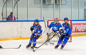 Играют юниоры