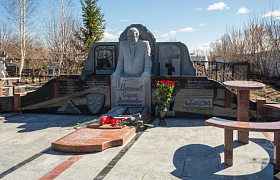 В селе Подстепки открыт мемориал в память о Сергей Михалёве